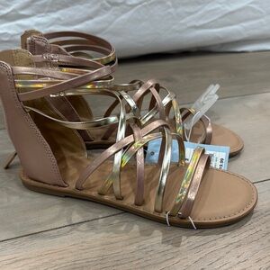 Strappy Sandals with zipper